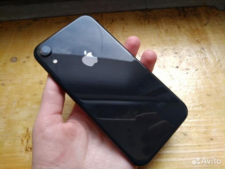 iPhone Xr, 64 ГБ