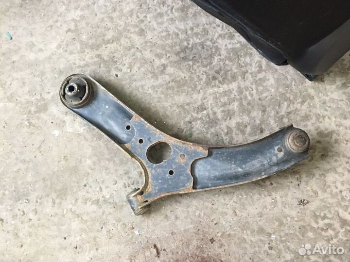 Рычаг передний правый kia rio 3