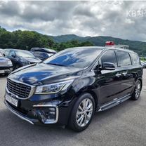 Kia Carnival 2.2 AT, 2019, 42 000 км, с пробегом, цена 3 100 000 руб.