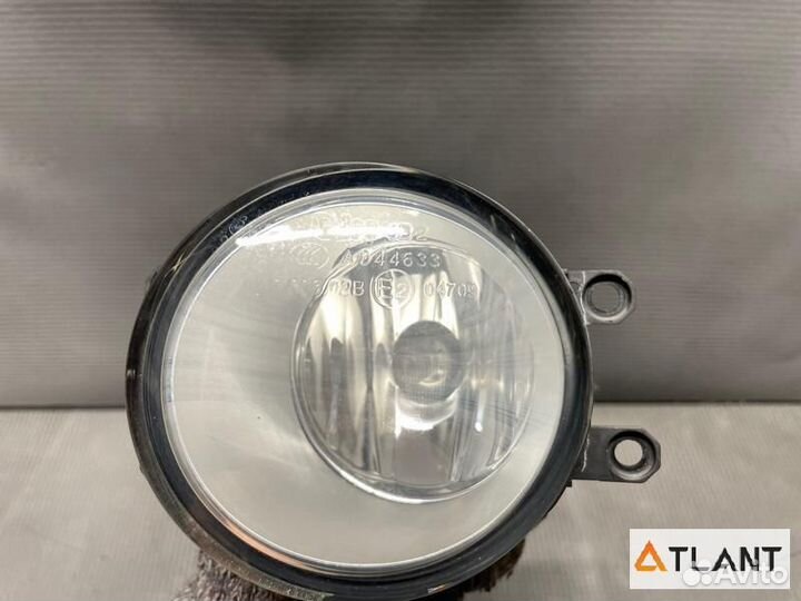 Туманка передняя левая toyota ractis