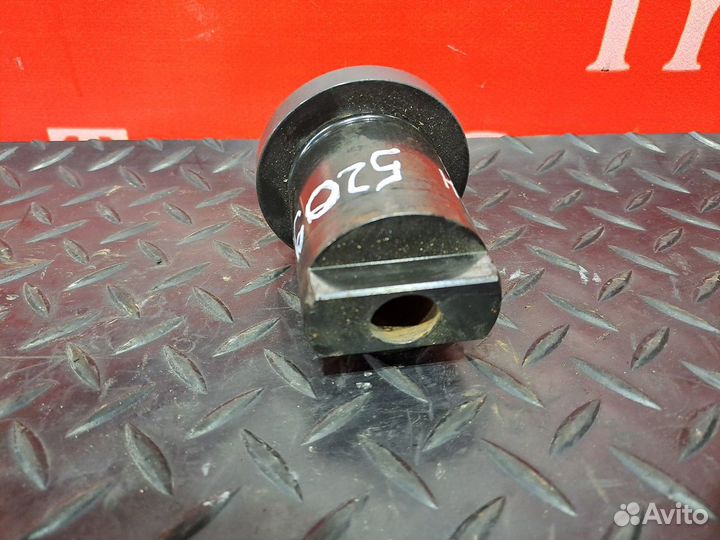 Втулка кронштейна буксировочного Daf XF106