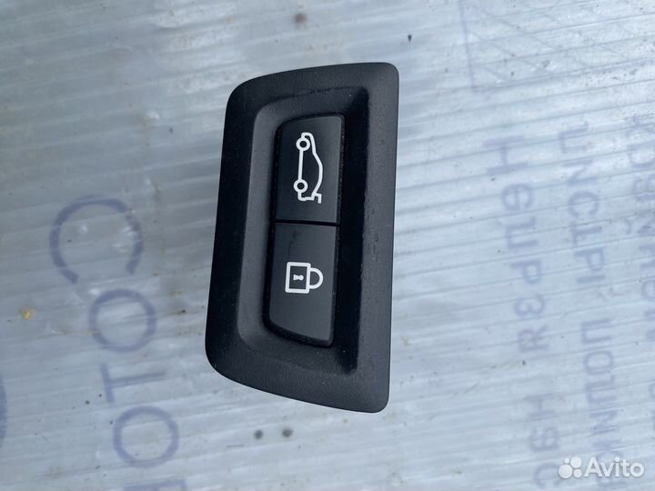 Кнопка открытия багажника BMW