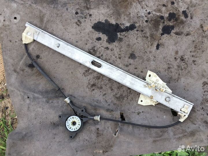 Стеклоподъемник Mazda CX-7