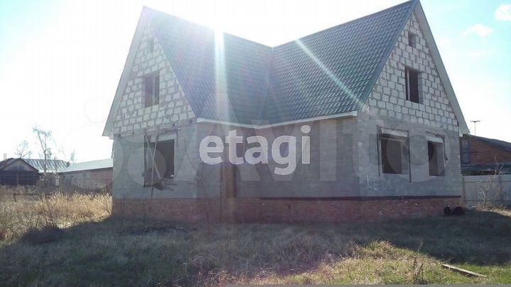 Дом 200 м² на участке 12,6 сот.