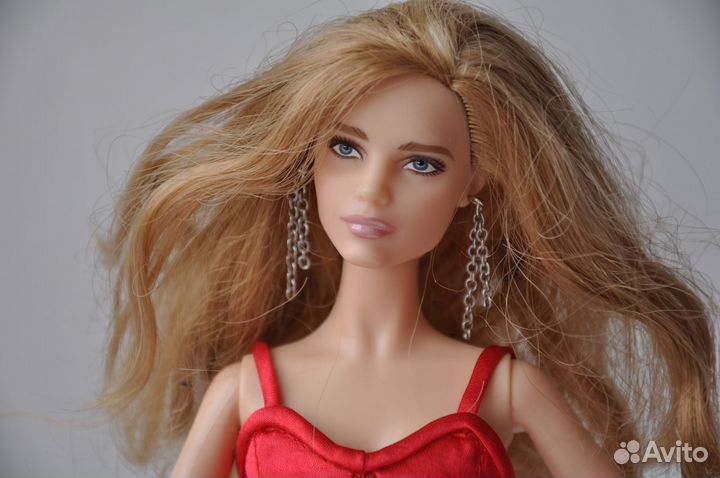 Кукла барби коллекционная Наталья Водянова
