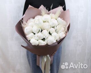 Букет из 21 белого пиона (Premium)