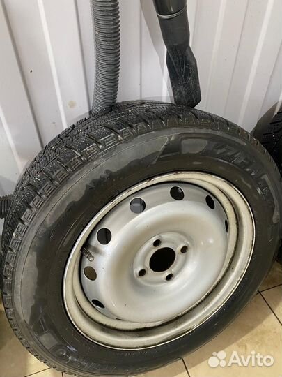 Kumho I'Zen KW31 185/65 R15