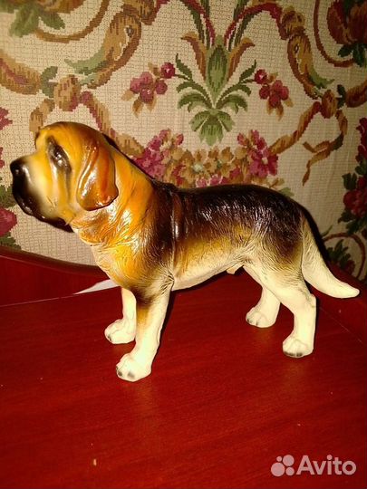 Статуэтка бладхаунд