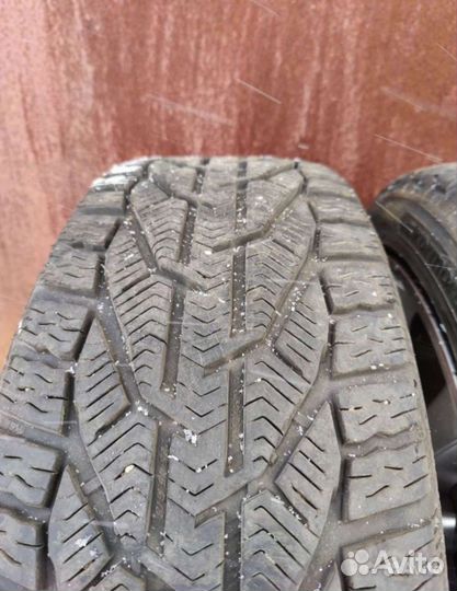 Kormoran Snow 245/45 R18 100V