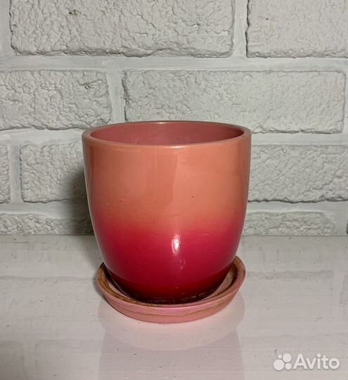 Горшок для цветов маленький розовый
