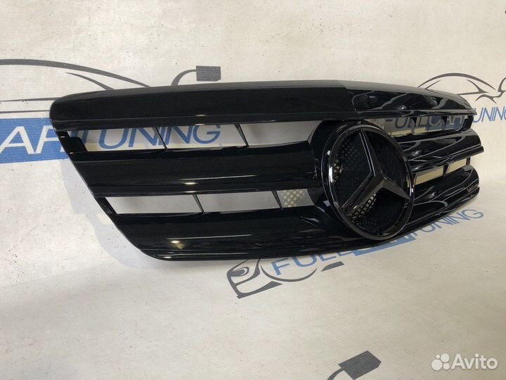 Решетка радиатора Mercedes W221 S221 черная AMG