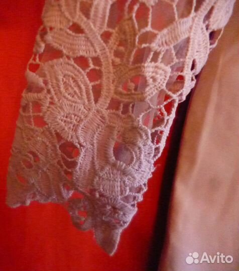 Новый с ажурной вставкой женский комбинезон 40 раз