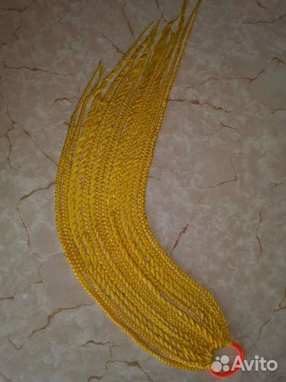 Афрохвост на резинке