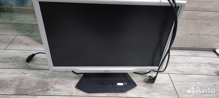 Монитор Acer X221w