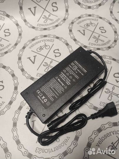 Зарядное устройство для электросамоката