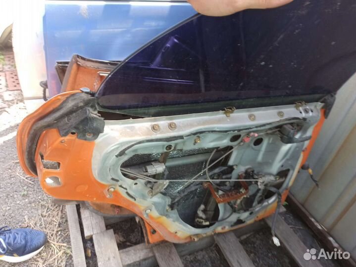 Дверь Toyota ceres marino