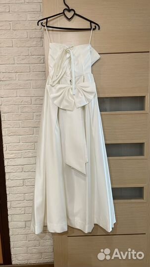 Платье белое