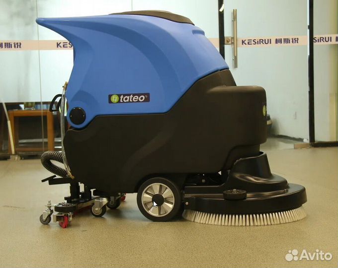 Поломоечная машина в комплекте