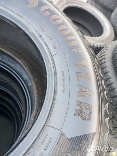 Goodyear UltraGrip Ice Arctic SUV 245/70 R16