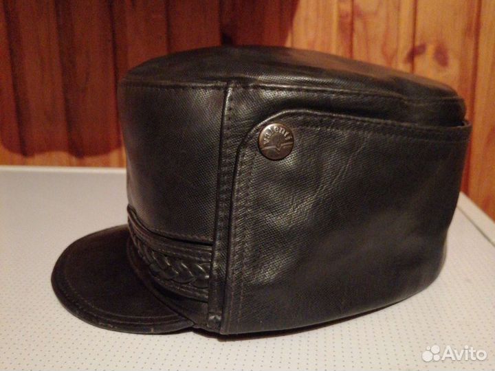 Фуражка из телячей кожи