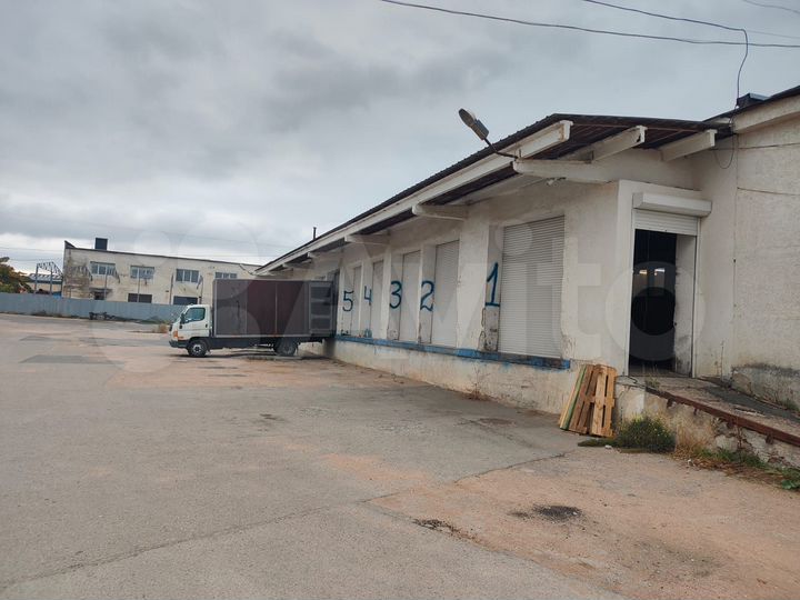 Склад, 400 м²