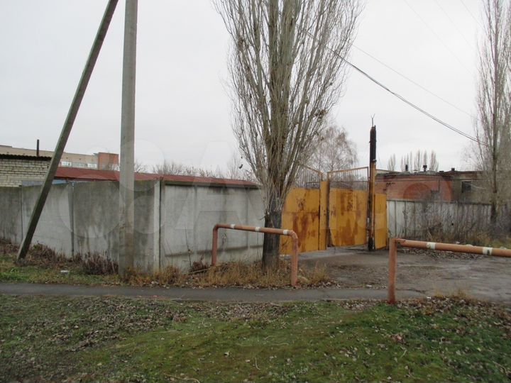 Участок 4100 м² со складами