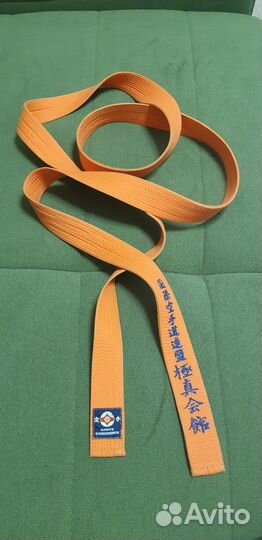 Оранжевый пояс Киокушинкай каратэ