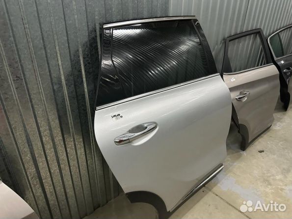 Дверь задняя правая Kia Sorento Prime