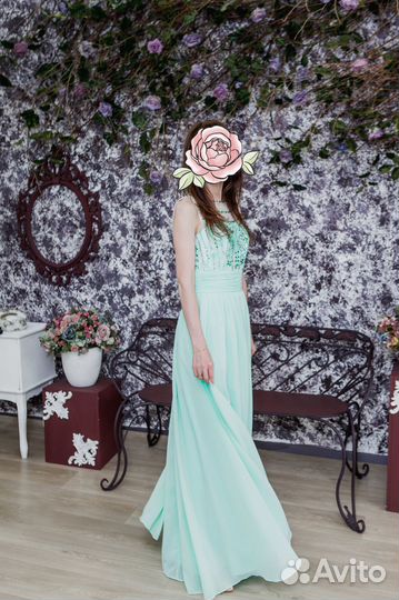 Вечернее платье в пол S