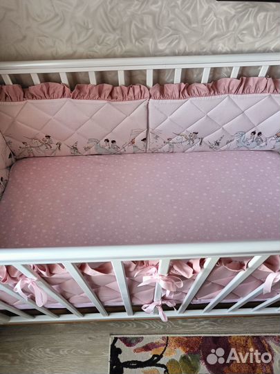 Бортики в детскую кроватку для девочки