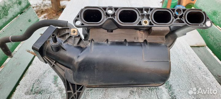 Впускной колектор на понтиак вайп дв 1zz в отлично
