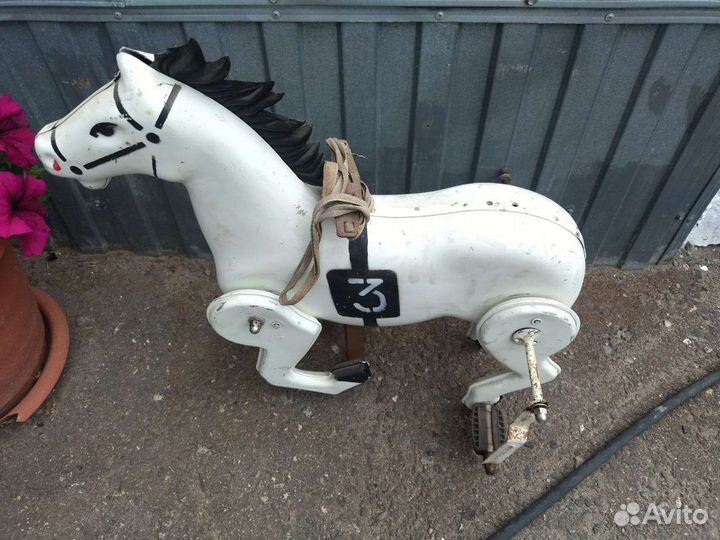 Педальный конь СССР