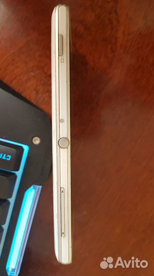 Смартфон sony xperia zl