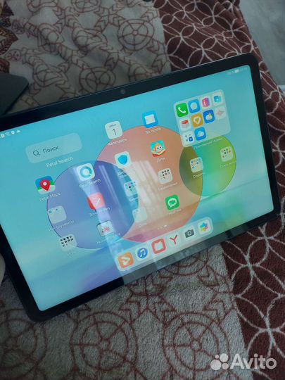 Планшет huawei matepad 10.4 + чехол и клавиатура