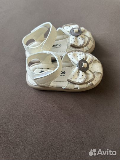 Сандалии для девочки