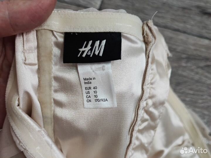Коктейльное платье-футляр H&M