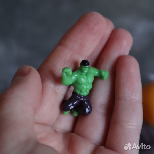 Игрушка Марвел Киндер разные