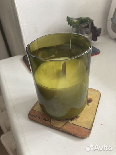 Свеча в стакане из бутылки