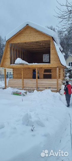 Бригада строителей