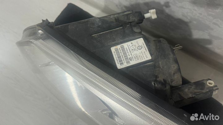 Передняя левая фара гранта 2014