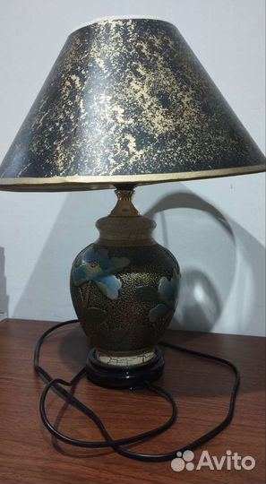 Лампа настольная