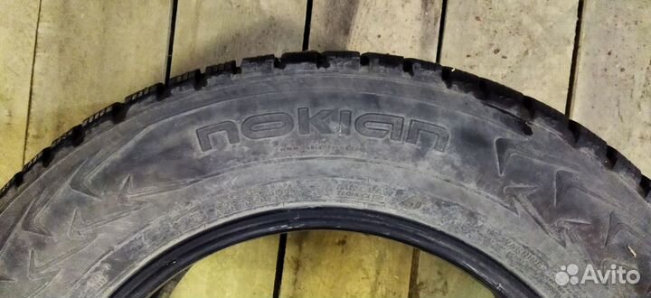 Nokian Tyres Hakkapeliitta 7 215/65 R16 102T