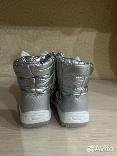 Сапожки для девочки