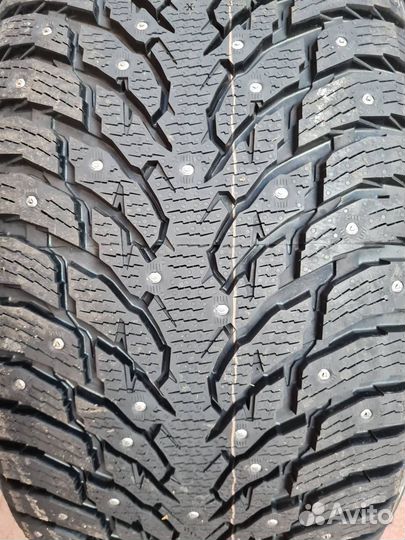 Nokian Tyres Hakkapeliitta 9 SUV 315/40 R21 115T
