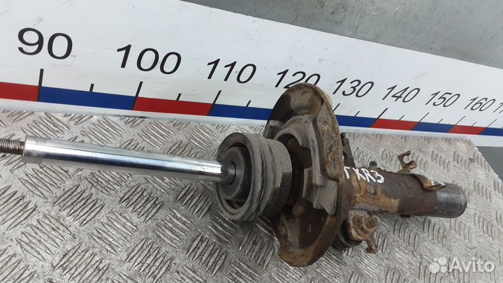 Амортизатор передний правый Nissan Qashqai (14-18