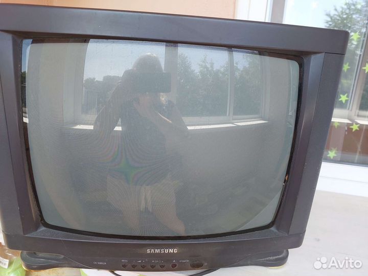 Телевизор samsung