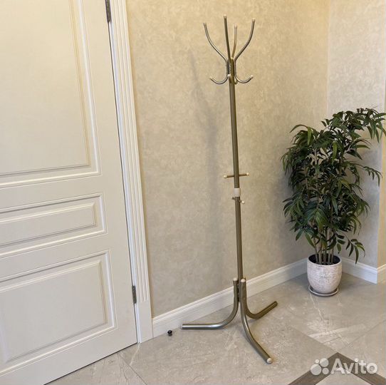 Вешалки напольные новые разные