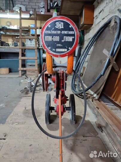 Культиватор приставка Гном с бензопилой Урал 2Т