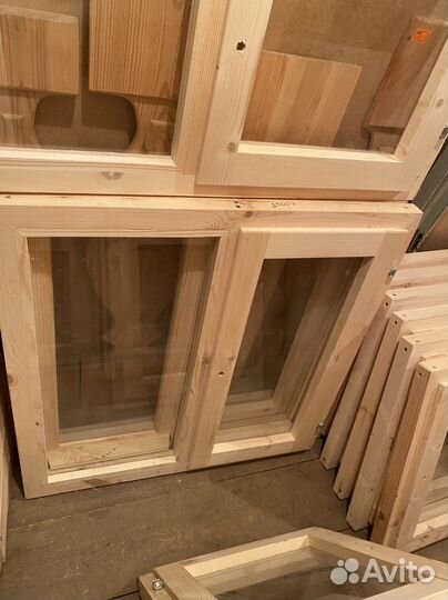 Деревянные окна для бани и дачи
