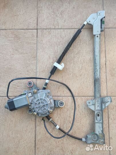 Стеклоподъемник audi 100 с4 передний